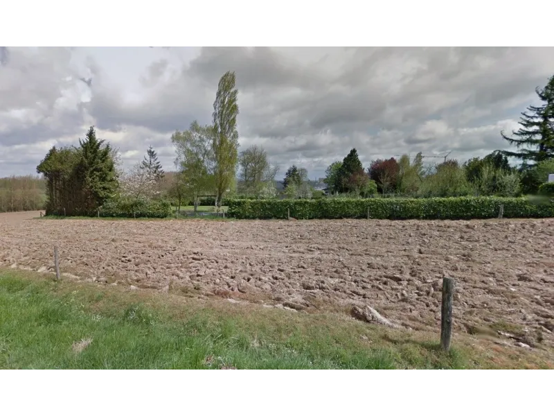 Terrain à bâtir à Guipel