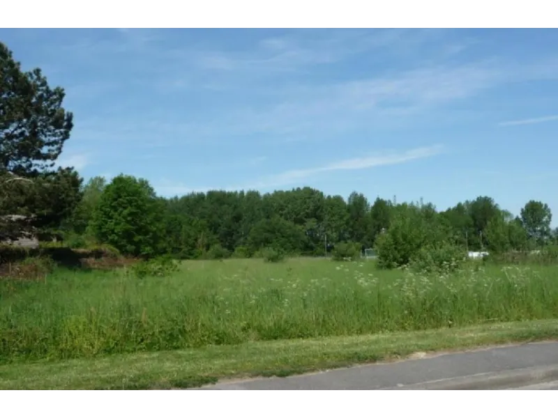 Terrain à bâtir à Lassigny