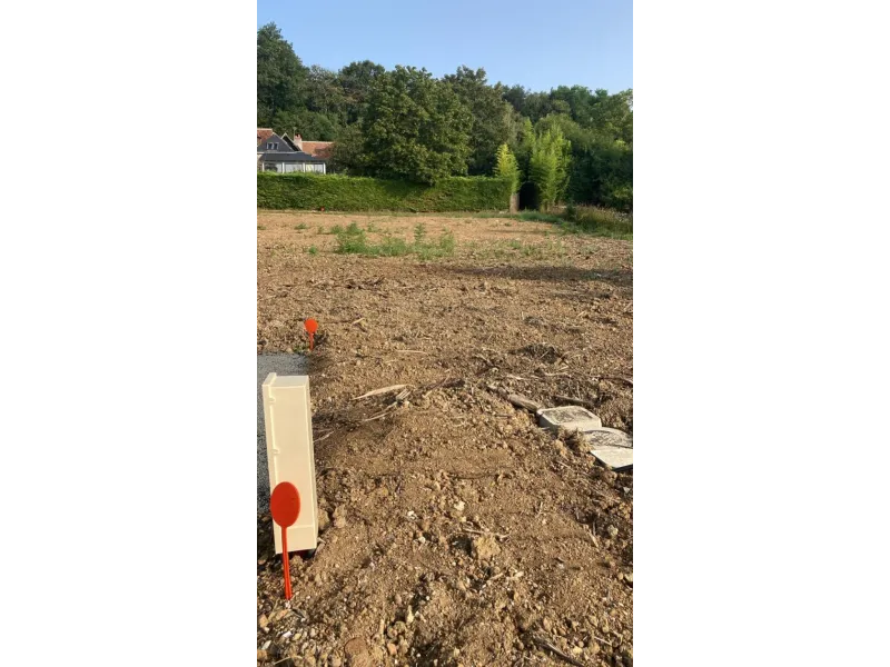 Terrain à bâtir à Chançay