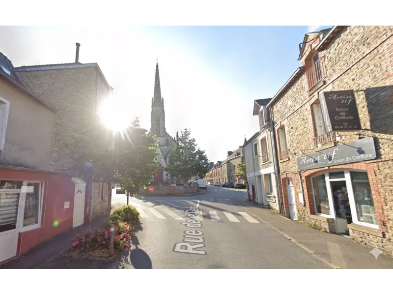Terrain à bâtir à Bourg-des-Comptes