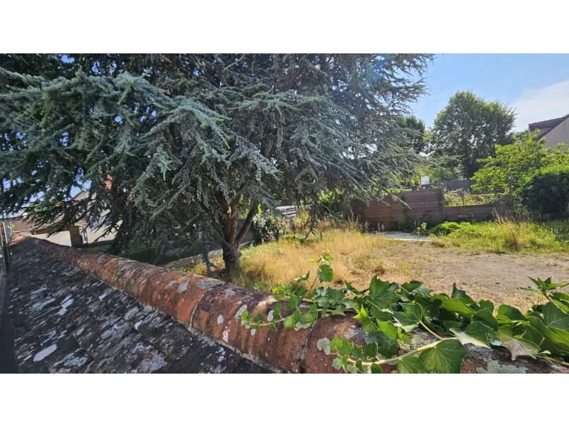 Terrain à bâtir à Linas
