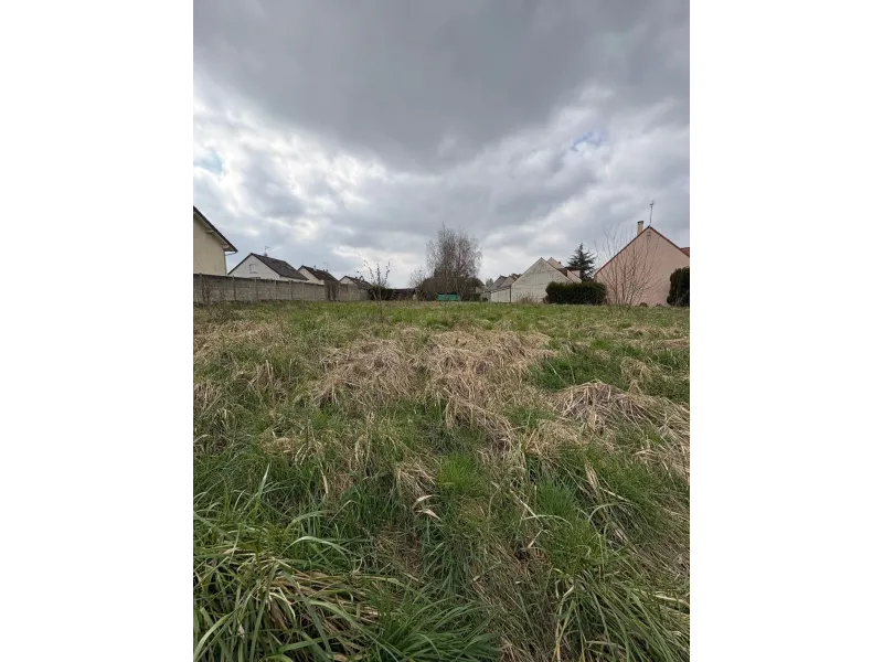 Terrain à bâtir à Thorigny-sur-Marne