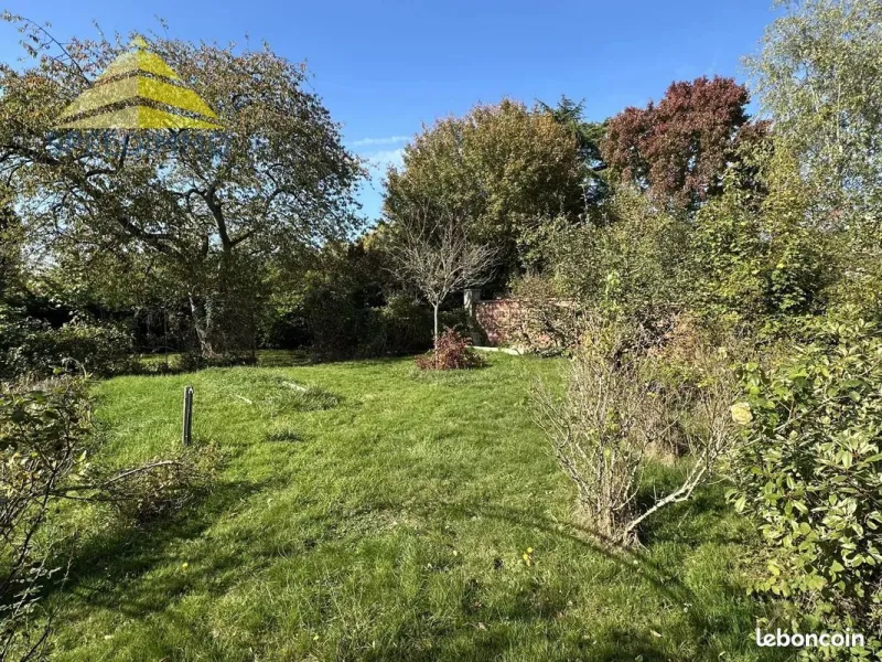 Terrain à bâtir à Saint-Germain-lès-Arpajon