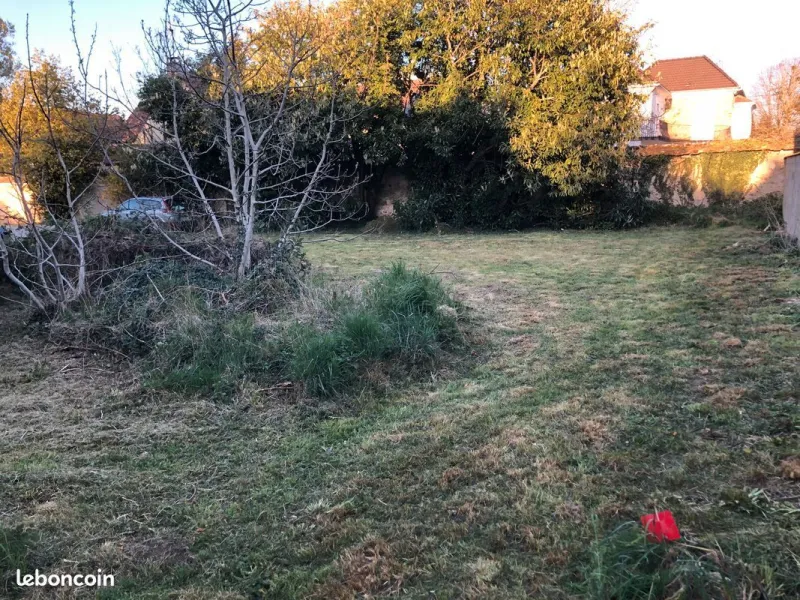 Terrain à bâtir à Dammarie-les-Lys