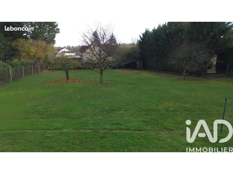 Terrain à bâtir à Melun