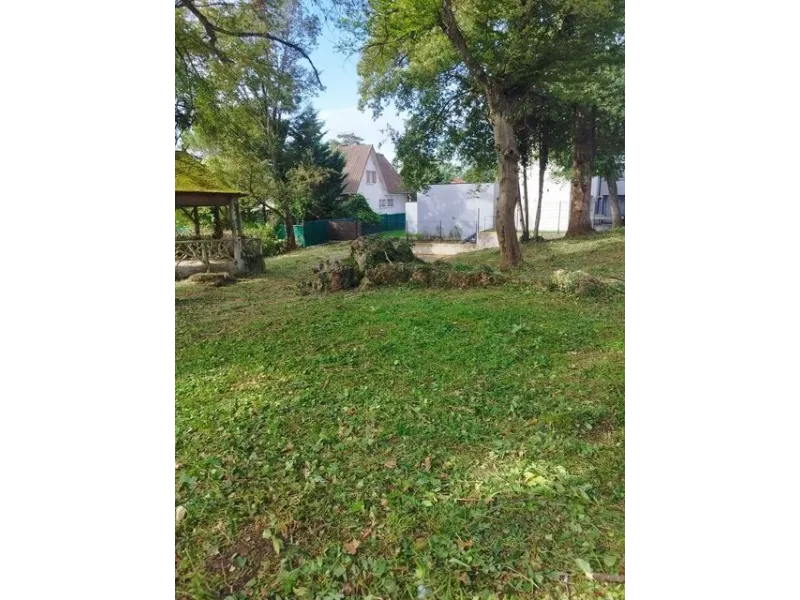 Terrain à bâtir à Soisy-sur-Seine