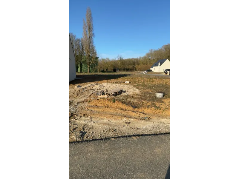 Terrain à bâtir à Voves