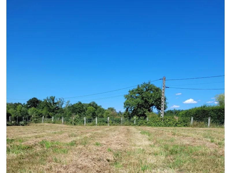 Terrain à bâtir à Orléat
