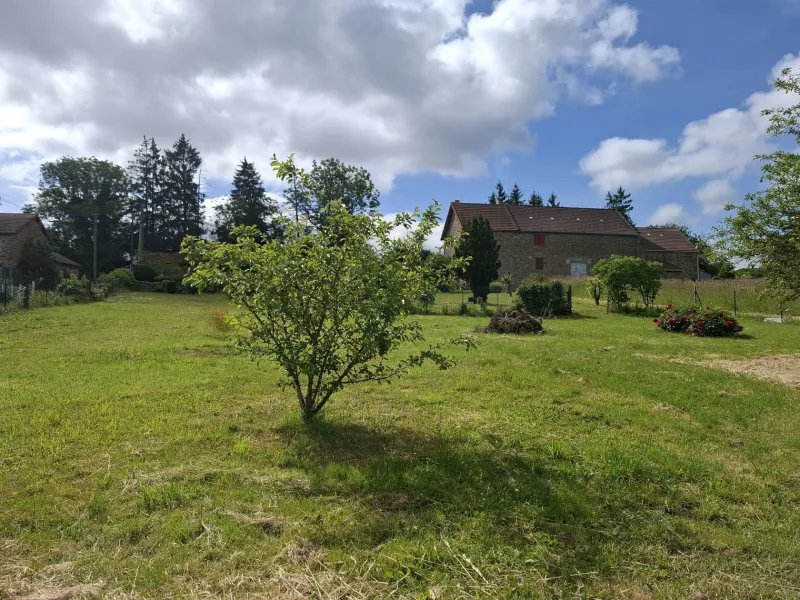 Terrain à bâtir à Saint-Rémy-de-Blot