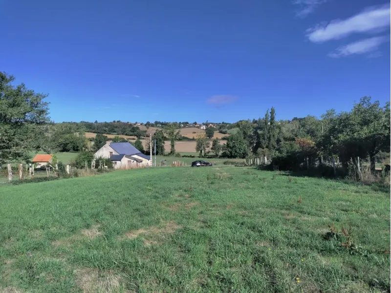Terrain à bâtir à Vendat