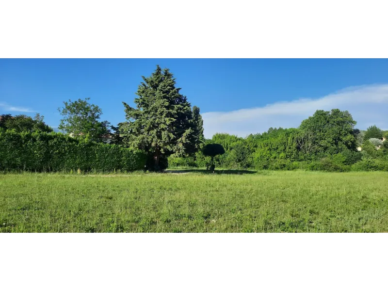 Terrain à bâtir à Mazan