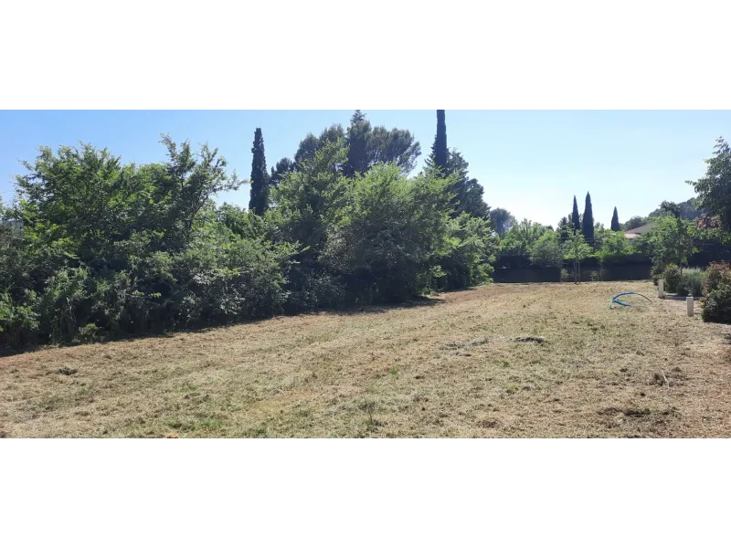 Terrain à bâtir à Pernes-les-Fontaines