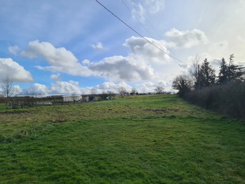 Terrain à bâtir à Lusigny