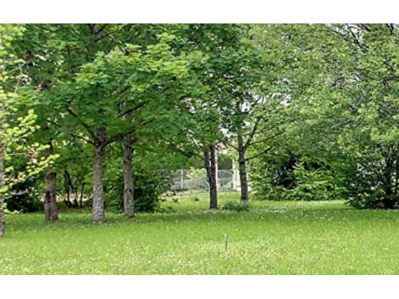 Terrain à bâtir à Crêches-sur-Saône