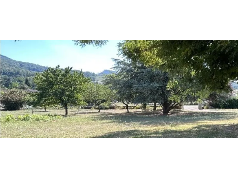 Terrain à bâtir à Bage-la-Ville
