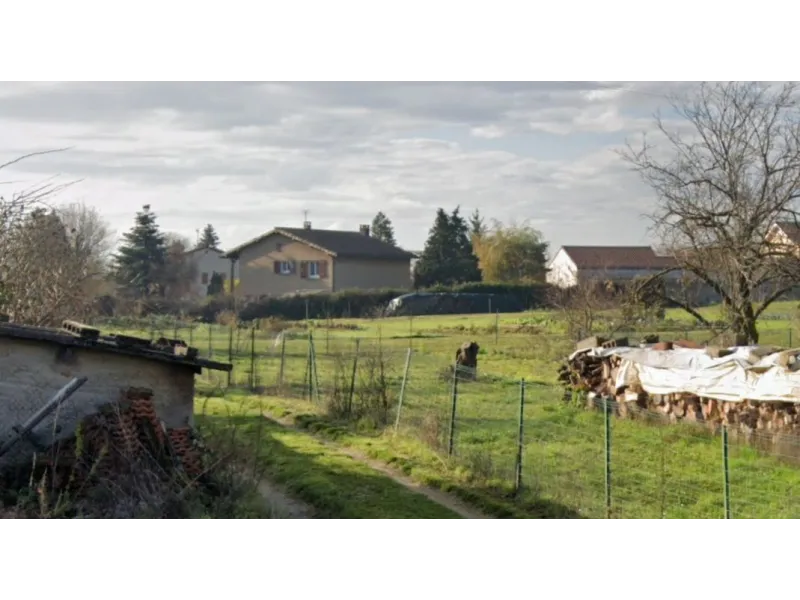 Terrain à bâtir à Varennes-lès-Mâcon
