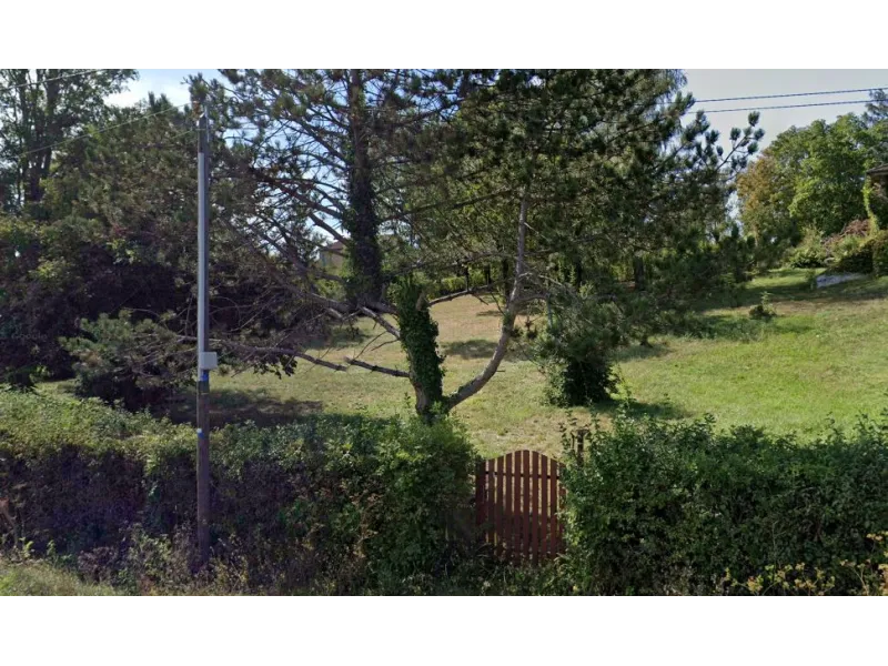 Terrain à bâtir à Cluny