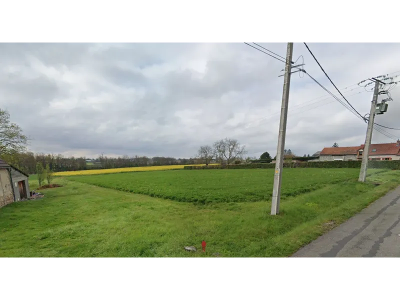 Terrain à bâtir à Espinasse-Vozelle