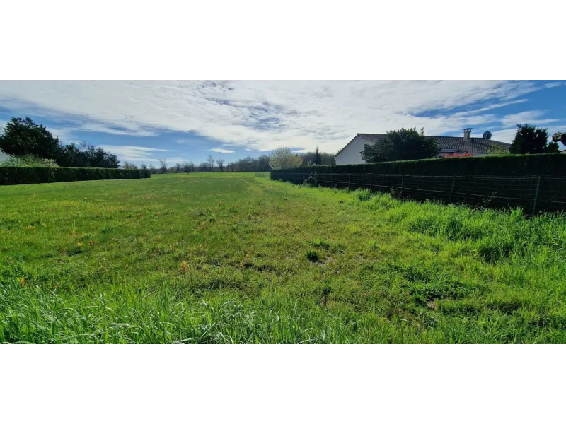 Terrain à bâtir à Marsaneix