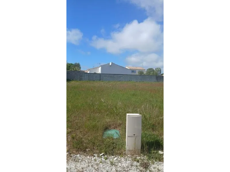 Terrain à bâtir à Chaniers
