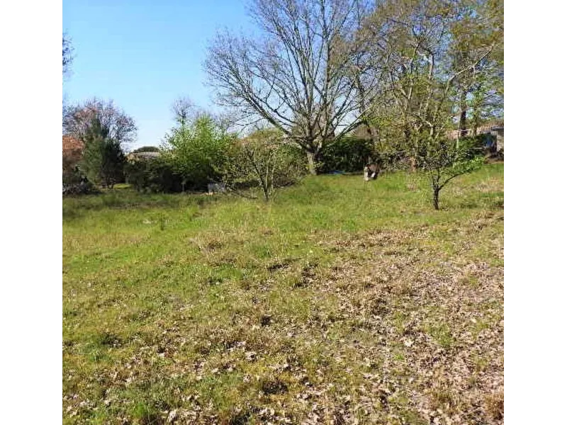 Terrain à bâtir à Roaillan