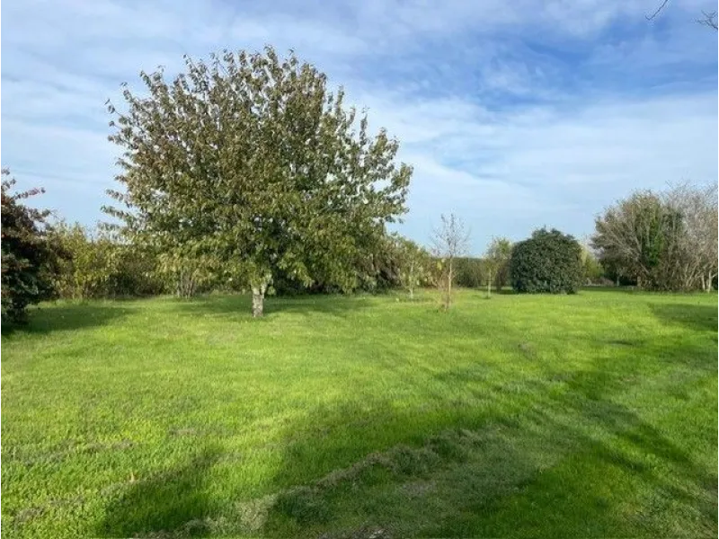 Terrain à bâtir à Cussac-Fort-Médoc