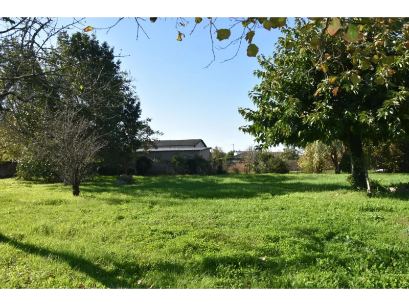 Terrain à bâtir à Margaux