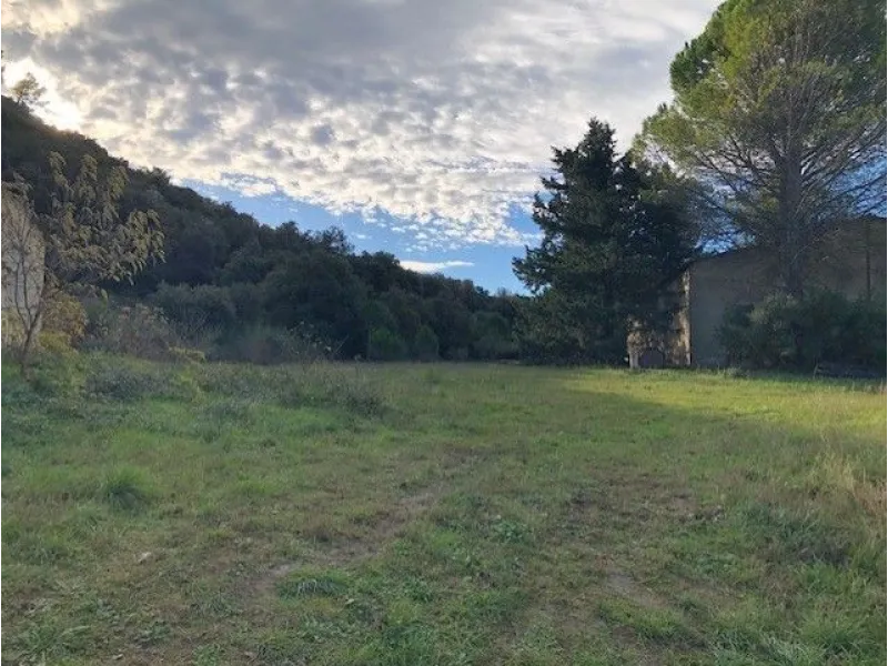 Terrain à bâtir à Rochefort-du-Gard