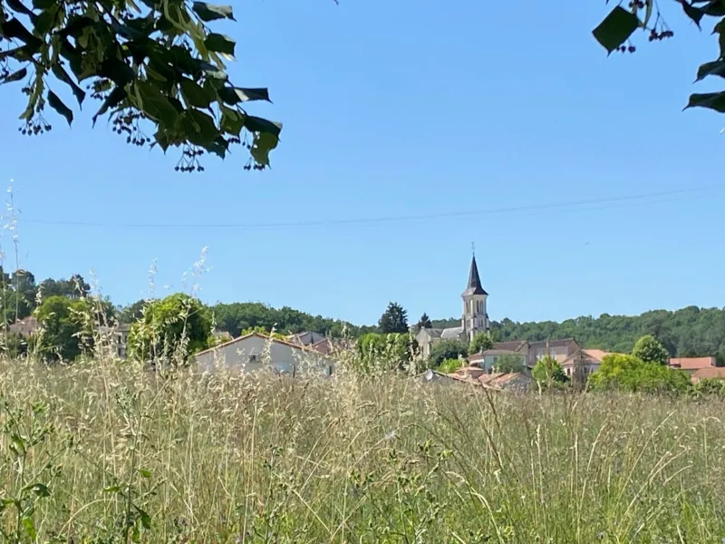 Terrain à bâtir à Léguillac-de-l'Auche