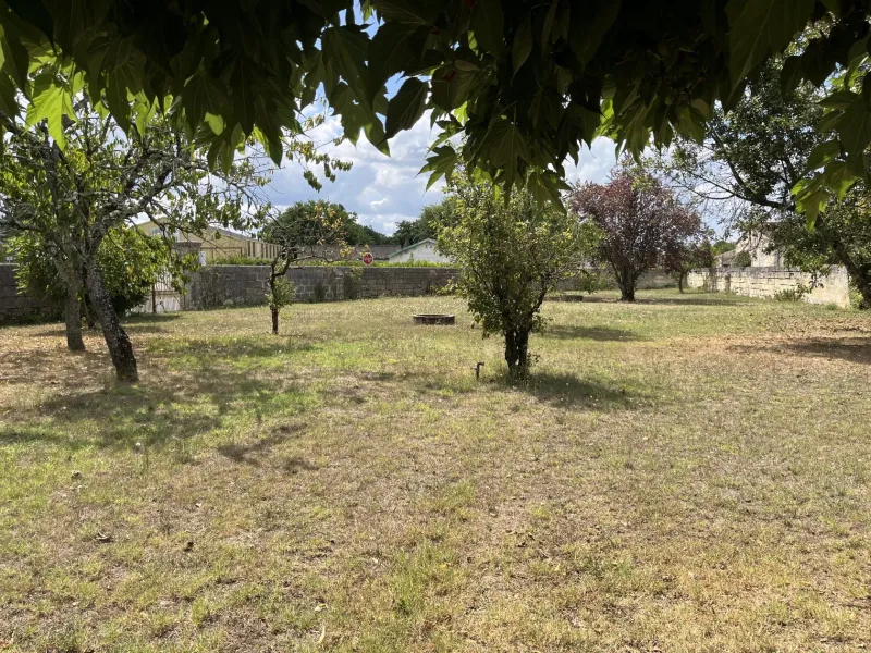 Terrain à bâtir à Listrac-Médoc