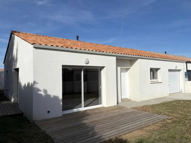 Maison neuve à Angles