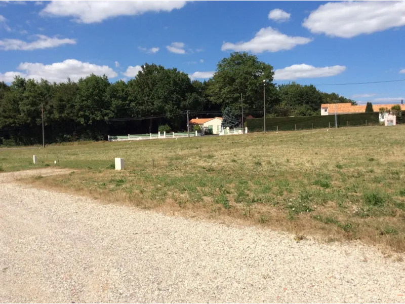 Terrain à bâtir à Écoyeux