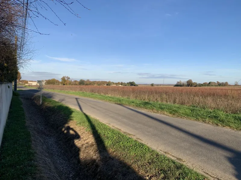 Terrain à bâtir à Corme-Royal