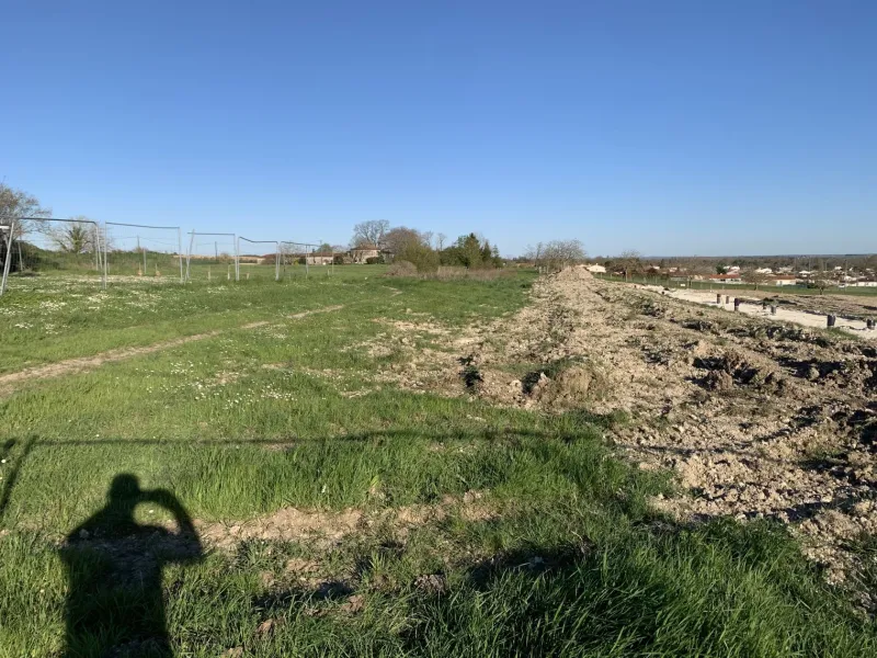 Terrain à bâtir à Chaniers
