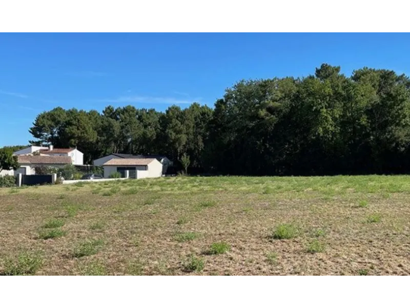 Terrain à bâtir à Mathes