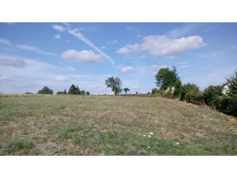 Terrain à bâtir à Salmiech