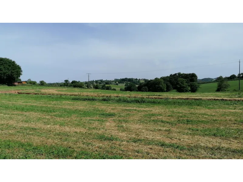 Terrain à bâtir à Mayran