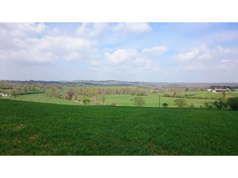Terrain à bâtir à Vailhourles