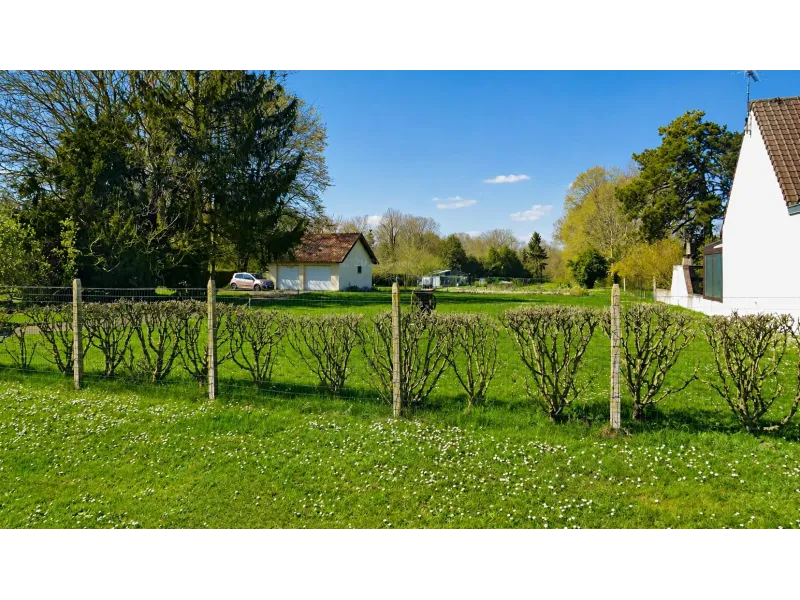 Terrain à bâtir à Essertaux