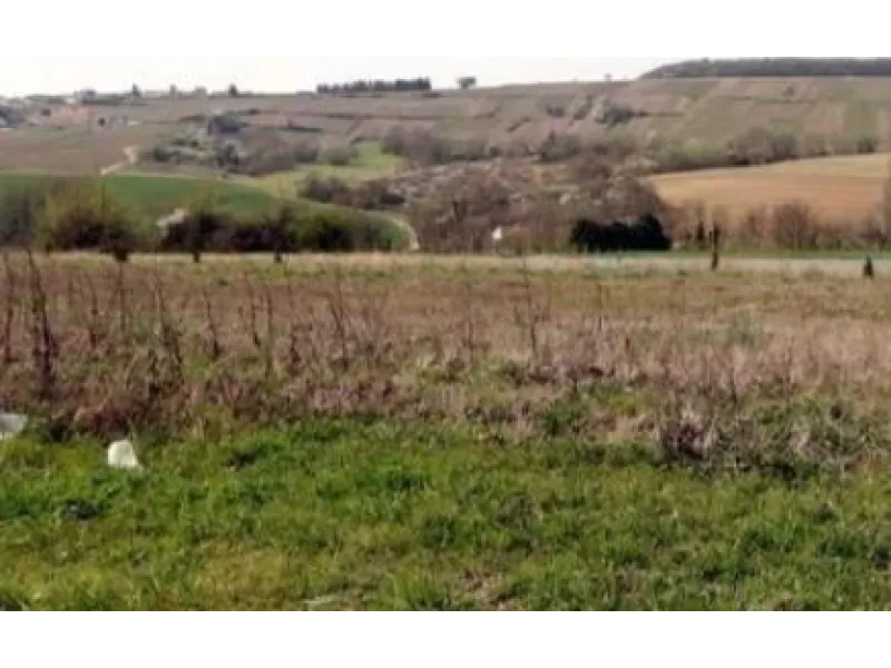 Terrain à bâtir à Châtillon-sur-Marne