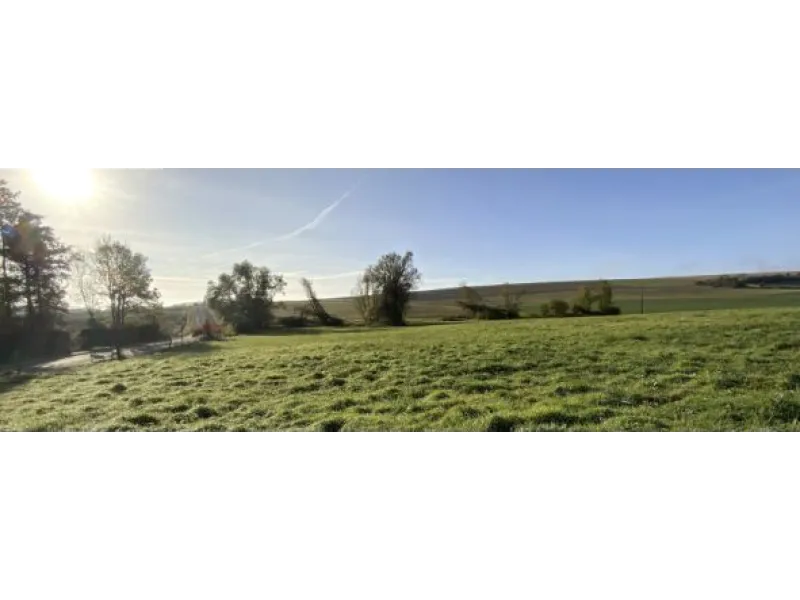 Terrain à bâtir à Poilly
