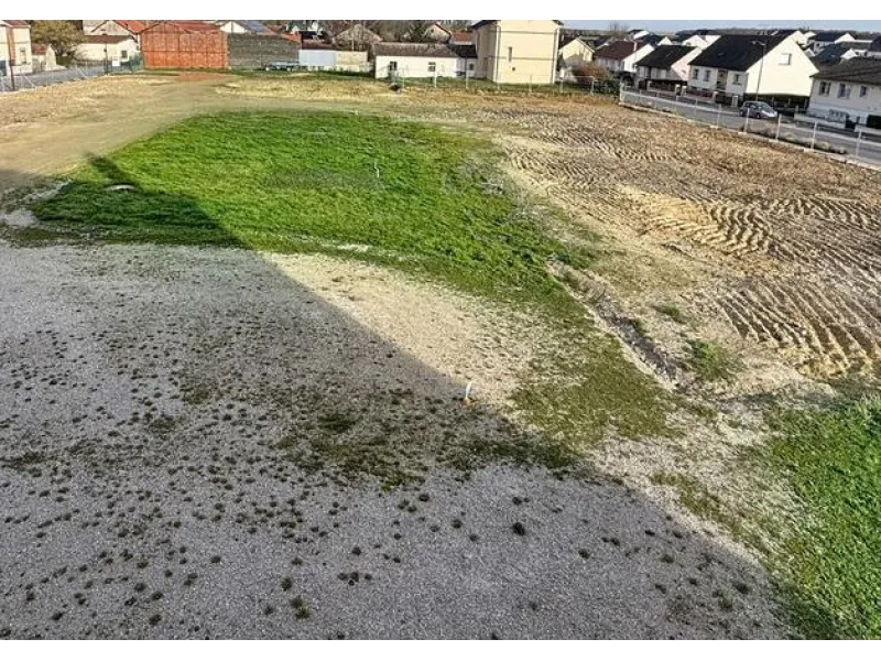 Terrain à bâtir à Courcy