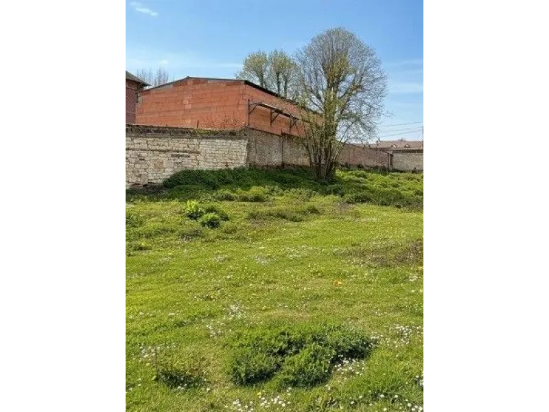 Terrain à bâtir à Montiers