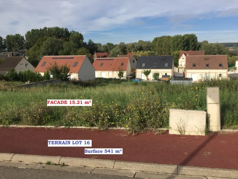 Terrain à bâtir à Noyon