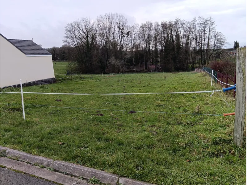 Terrain à bâtir à Cugny