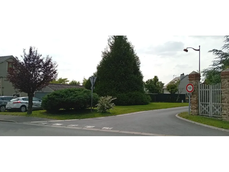 Terrain à bâtir à Mezy-Moulins