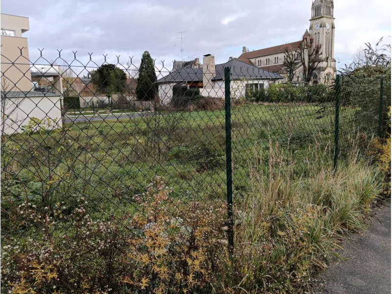 Terrain à bâtir à Chauny