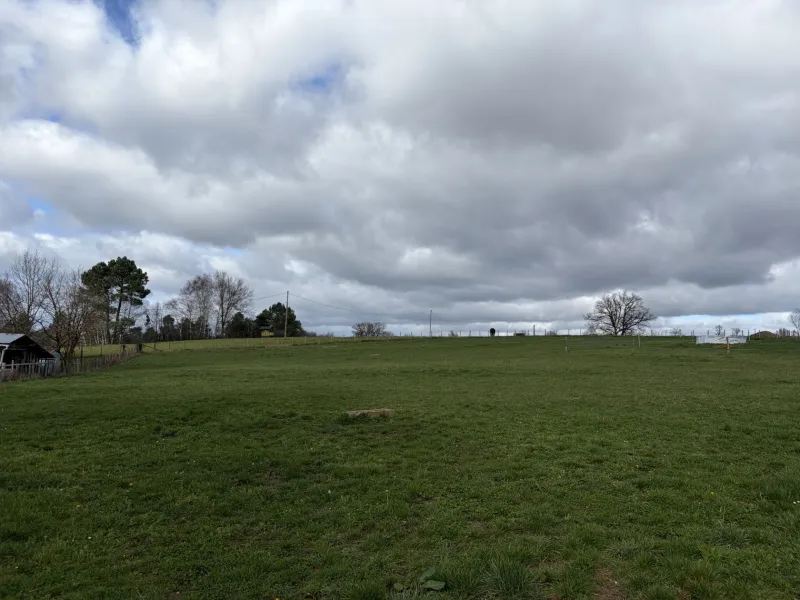 Terrain à bâtir à Saint-Santin-de-Maurs