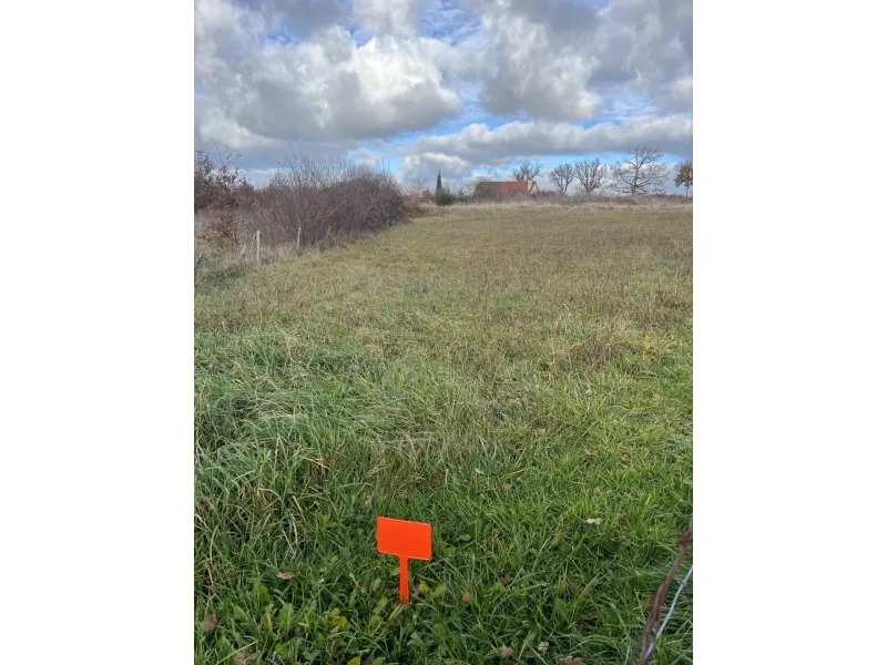 Terrain à bâtir à Arpajon-sur-Cère