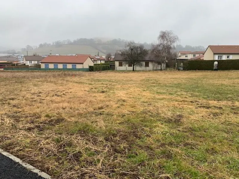 Terrain à bâtir à Naucelles